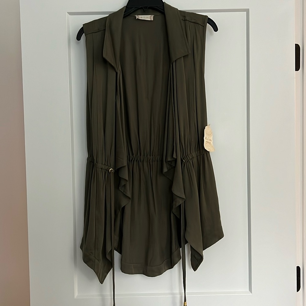 Olive sleeveless cardigan